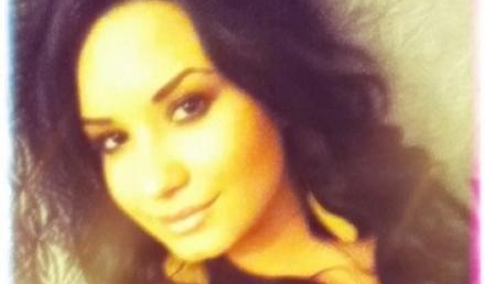 Demi Lovato ismét csiripel