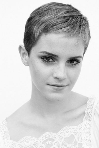 Emma Watson levágatta a haját