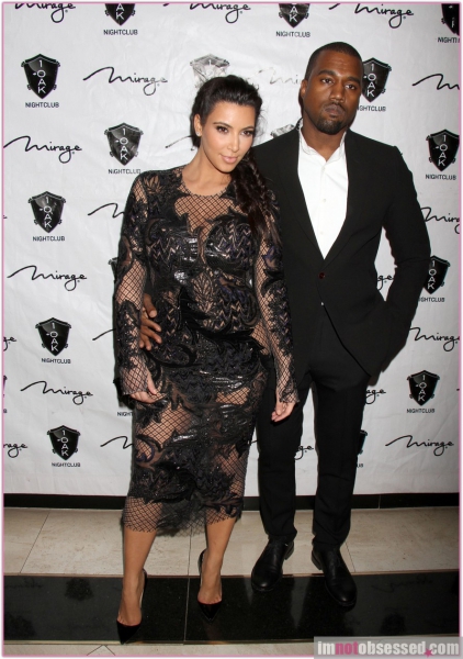 Hamis fotókat akarnak eladni Kim és Kanye kislányáról