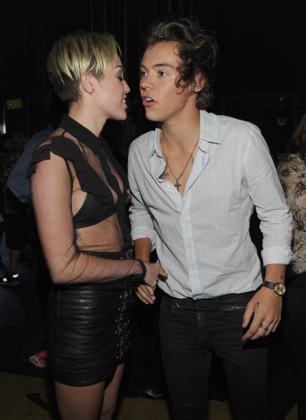 Harry Styles szereti Miley Cyrust