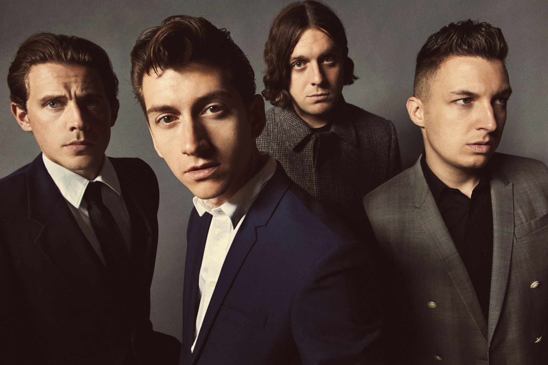 Hírességek stílusevolúciója – Arctic Monkeys