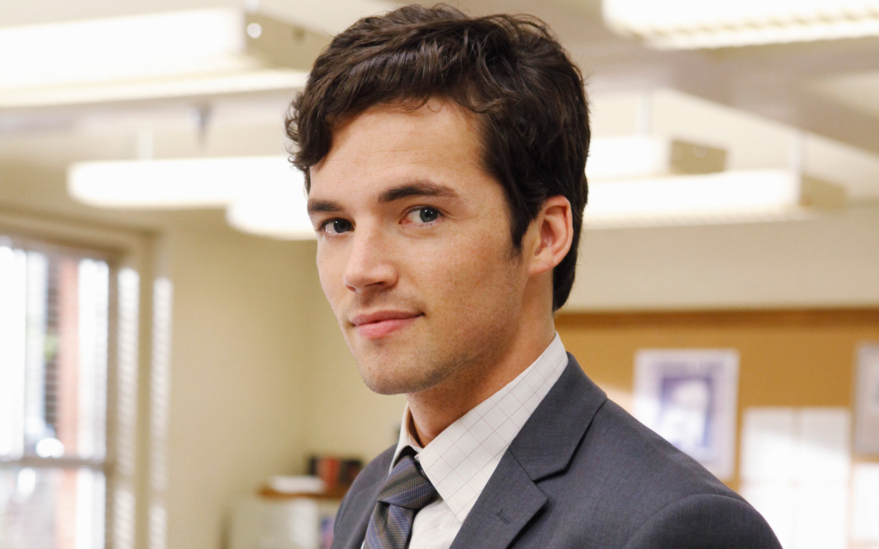 Ian Harding új sorozatban kapott főszerepet