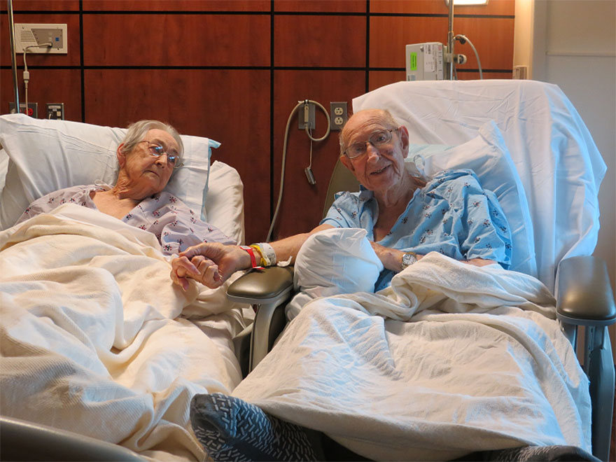 Kivételt tett a kórház az idős házaspárral – 68 év után is úgy szeretik egymást, mint a tinik