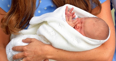 Kate Middleton elcserélte babáját!