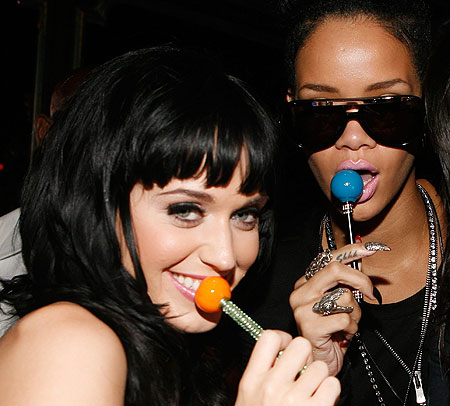 Katy Perry szeretné, ha Rihanna férjhez menne