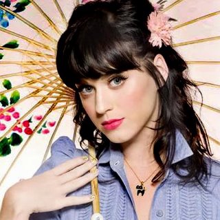 Katy Perry: „17 évesen megszöktem otthonról”
