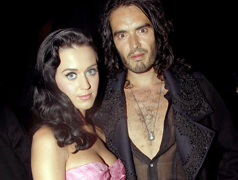 Katy Perry és Russell Brand összeházasodik
