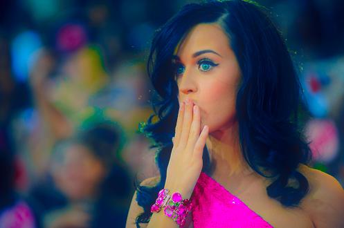 Katy Perryt sokkoló rapkaraokéja miatt kritizálják