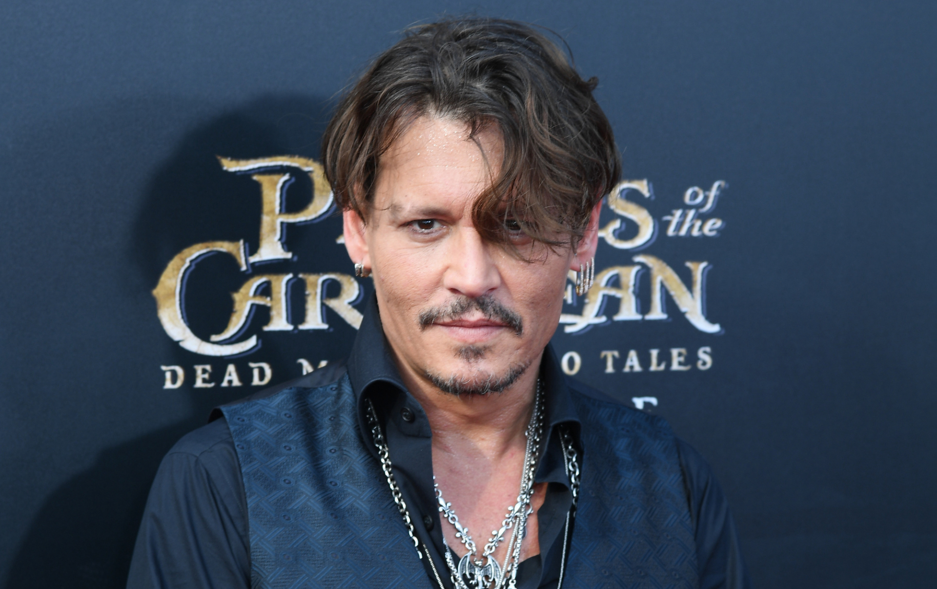 Kész káosz Johnny Depp filmjének magyarországi forgatása