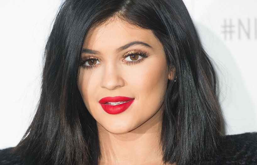 Khloé Kardashian kitálalt: Kylie Jenner plasztikázott!