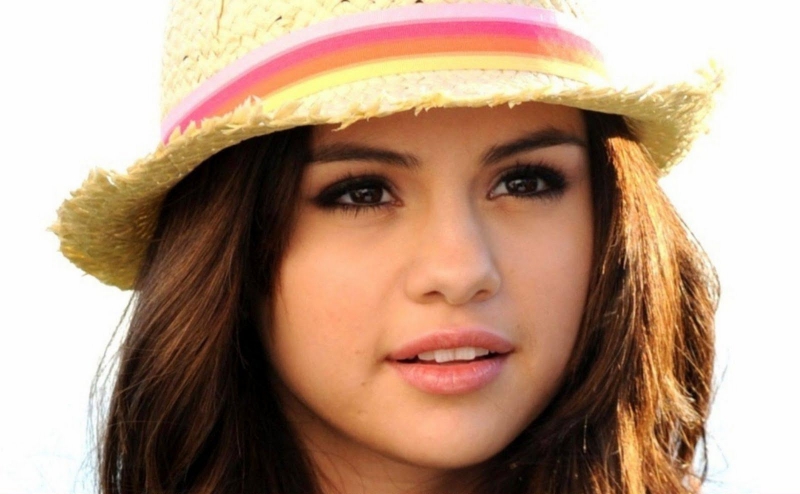 Kistestvére lesz Selena Gomeznek?