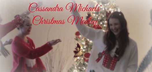 Klippremier: Cassandra Michaels – Christmas Medley