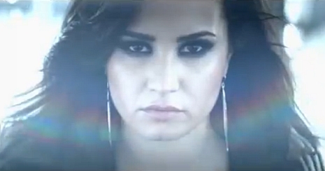 Klippremier: Demi Lovato — Heart Attack