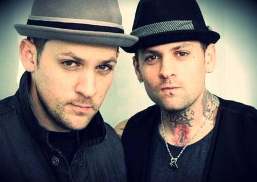 Klippremier: The Madden Brothers - We Are Done