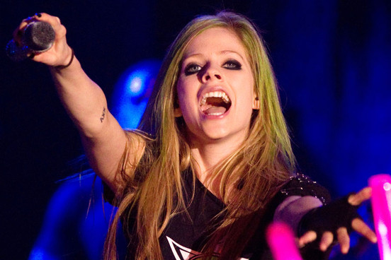 Koncert közben ment el Avril Lavigne hangja