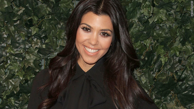 Kourtney Kardashian ismét anya lett