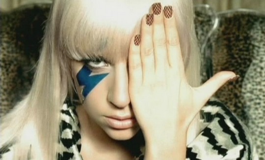 Lady Gaga Depeche Mode feldolgozást tervez