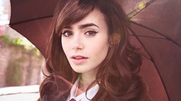 Lily Collins 2013 legveszélyesebb sztárja 