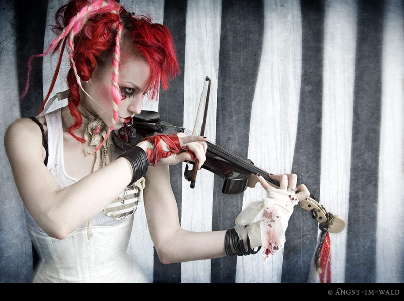 Magyarországra látogat Emilie Autumn