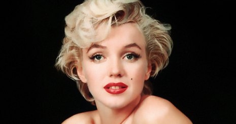 Marilyn Monroe többször is plasztikáztatott