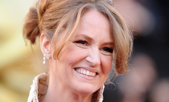 Melissa Leo könyvet ír