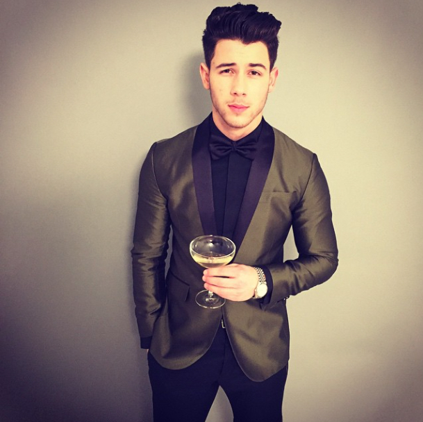 Nick Jonas: „Az ideális barátnő a személyiségével varázsol el”