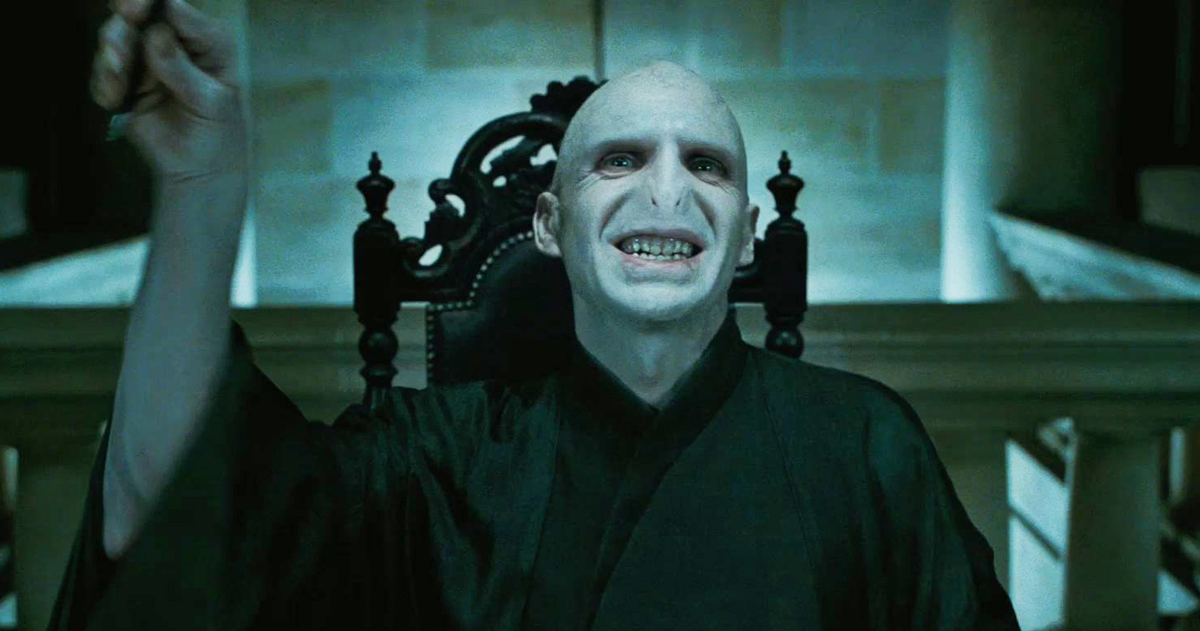 Ralph Fiennes nem akarta elvállalni Voldemort szerepét – A testvére beszélte rá, hogy mondjon rá igent!
