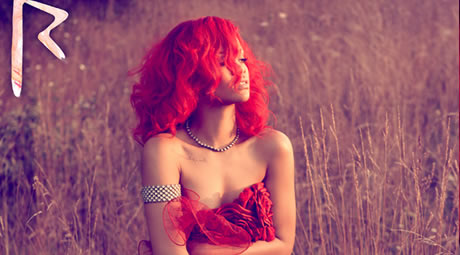 Rihanna nyilvánosságra hozta erotikus képeit