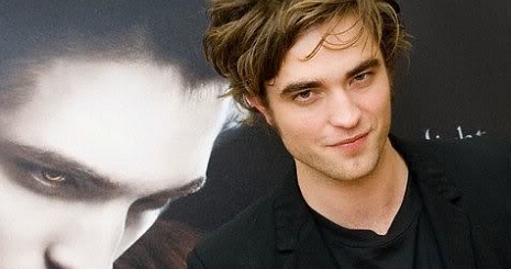 Robert Pattinson meghalna a szerelméért