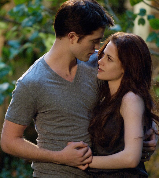 Robert Pattinson szerint nevetséges a Twilight szexjelenete