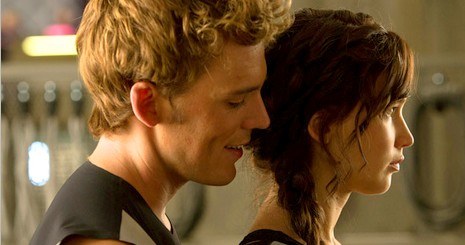 Sam Claflin: „Jennifer Lawrence fantasztikus”