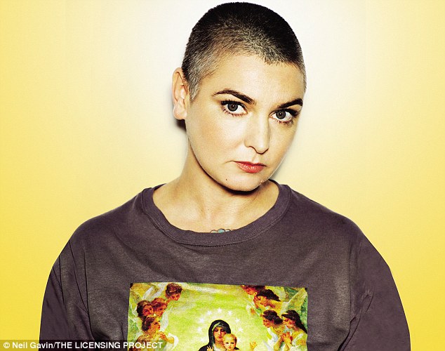 Fájdalmas titok! Sinéad O'Connor: „A többi lány megver, ha szép vagy, ezért nem akarok szép lenni”