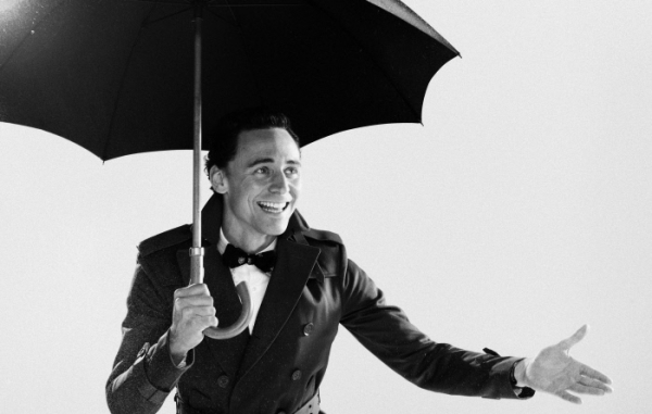Tom Hiddleston melegekkel és művészfilmmel nyomul