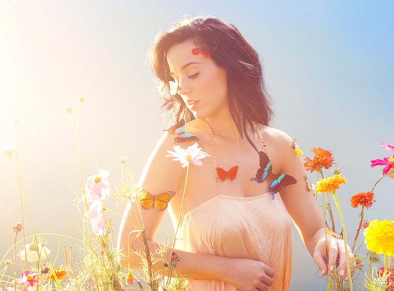 Új kislemezzel jelentkezik Katy Perry