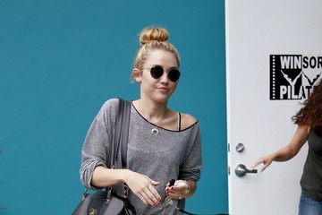 Újra vagdossa magát Miley Cyrus?