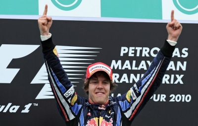 Vettel nyerte a Maláj Nagydíjat