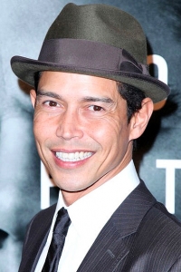 http://starity.hu/images/celebs/200x300/anthony-ruivivar-0730.jpg