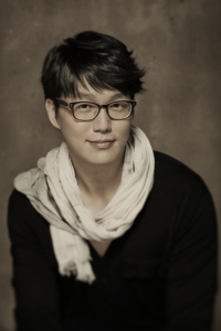 http://starity.hu/images/celebs/200x300/sung-si-kyung-1107.jpg